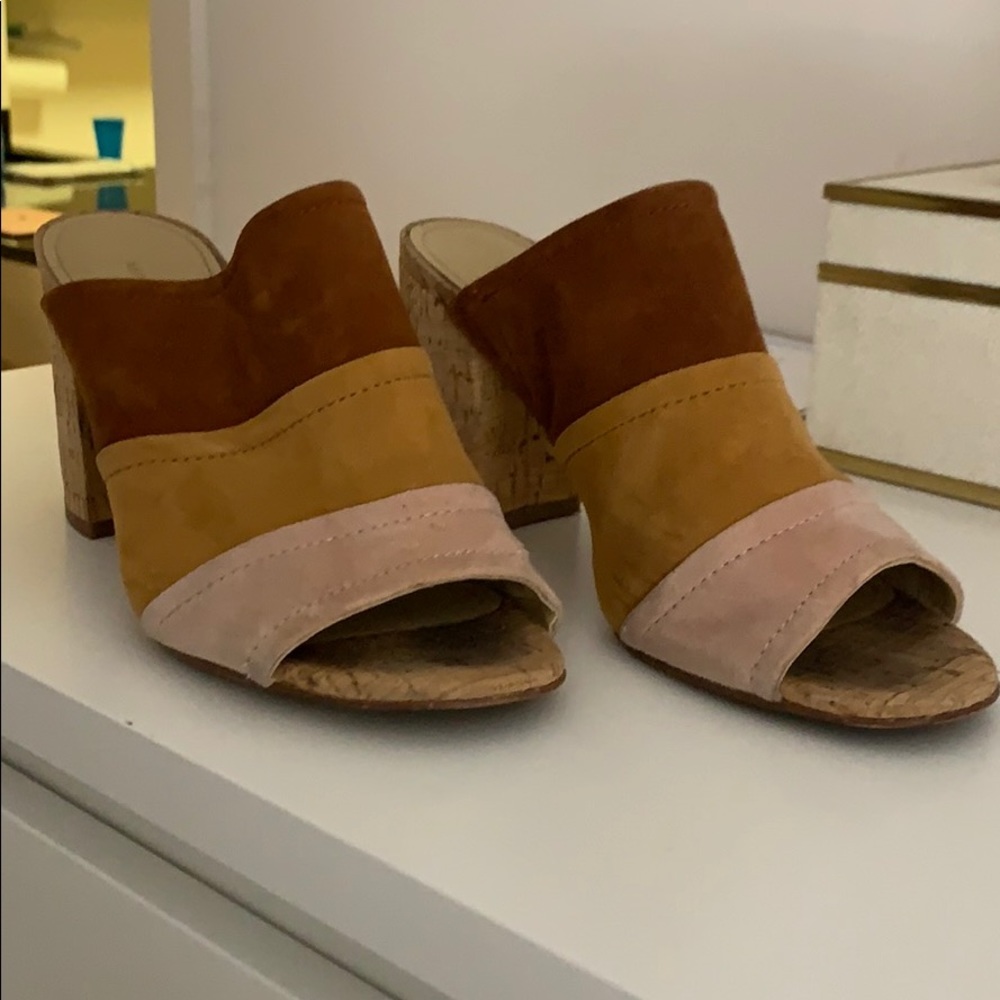 Marc fisher sandal